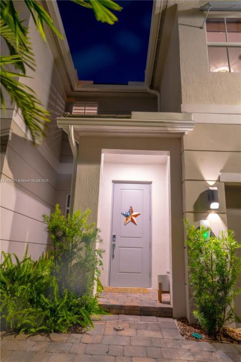 138 SW 171st Way, Pembroke Pines, Florida 33027, Estados Unidos