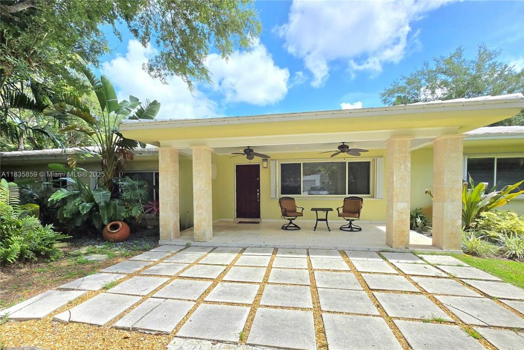 7895 SW 122nd St, Pinecrest, Florida 33156, USA