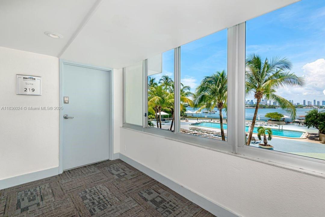 1200 West Ave CU-5, Miami Beach, Florida 33139, USA