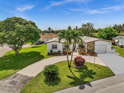 4220 NW 49th Ave, Senior Community, Lauderdale Lakes, Florida 33319