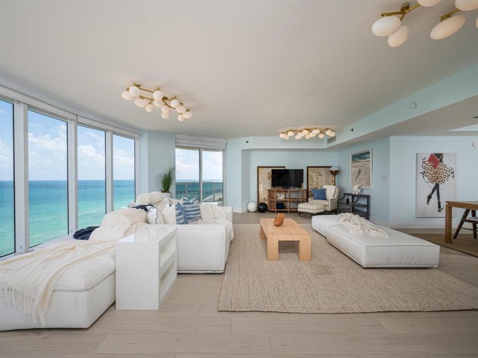 17201 Collins Ave 1501, Ocean 4, Sunny Isles Beach, Florida 33160