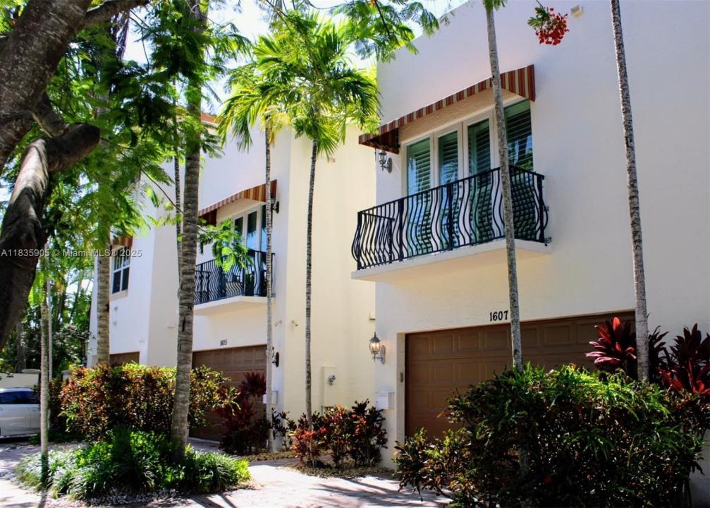 1607 NE 9th St 1607, Fort Lauderdale, פלורידה 33304, ארצות הברית של אמריקה 