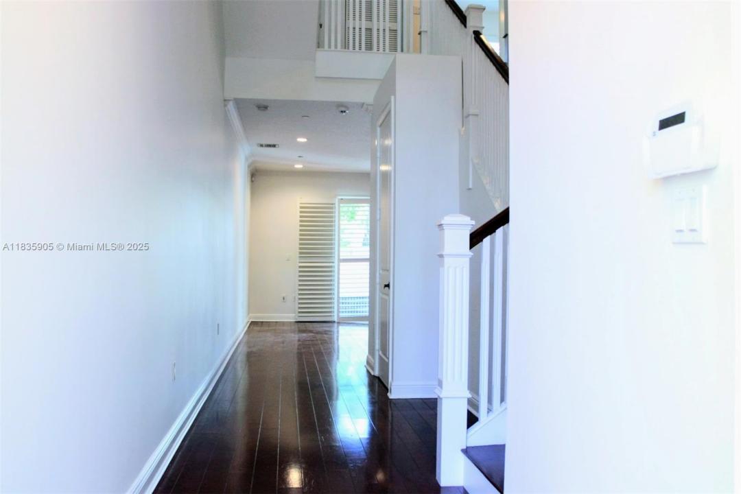 1607 NE 9th St 1607, Fort Lauderdale, פלורידה 33304, ארצות הברית של אמריקה 