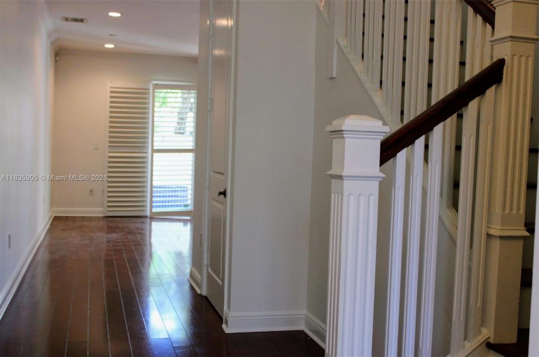 1607 NE 9th St 1607, Fort Lauderdale, פלורידה 33304, ארצות הברית של אמריקה 
