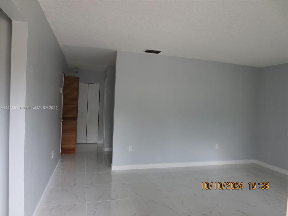 1141 NW 30th St 1141, Miami, Florida 33127, HOA KỲ