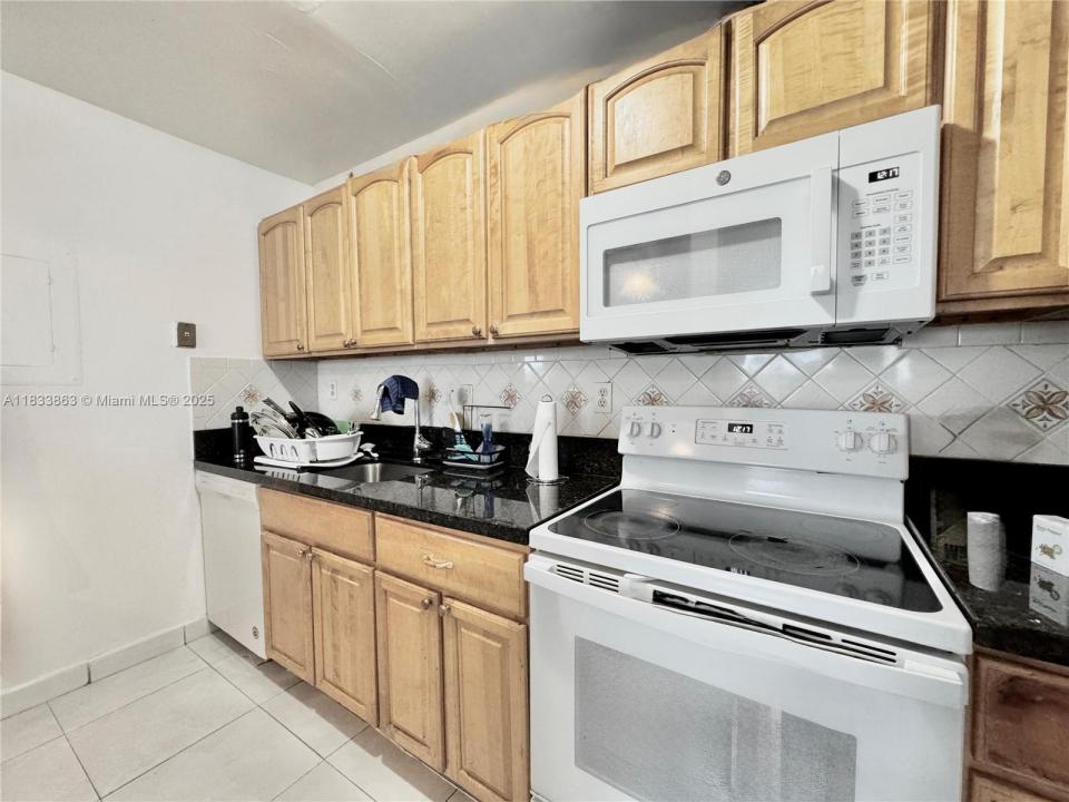 505 S Pine Island Rd 407B, Plantation, フロリダ 33324, アメリカ合衆国