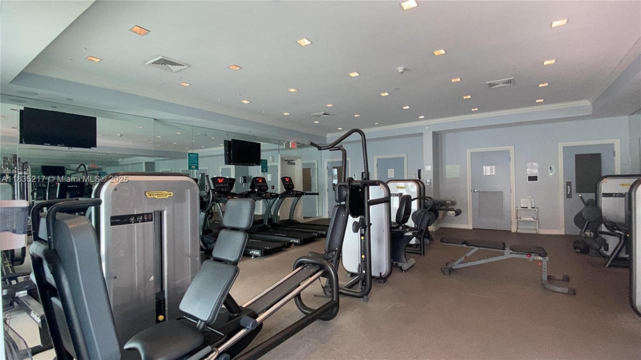 150 Sunny Isles Blvd 1-1103, Sunny Isles Beach, 佛罗里达州 33160, 美国