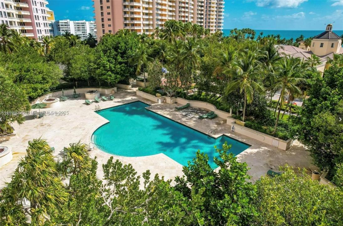 785 Crandon Blvd 302, Key Biscayne, פלורידה 33149, ארצות הברית של אמריקה