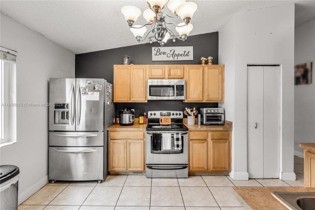2472 SW 106th Ave, Miramar, Florida 33025