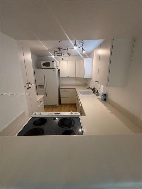 1150 Collins 501, Miami Beach, Florida 33139