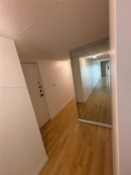 1150 Collins 501, Miami Beach, Florida 33139