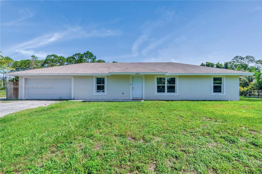 15859 N 68th Ct N, Loxahatchee, Florida 33470, USA
