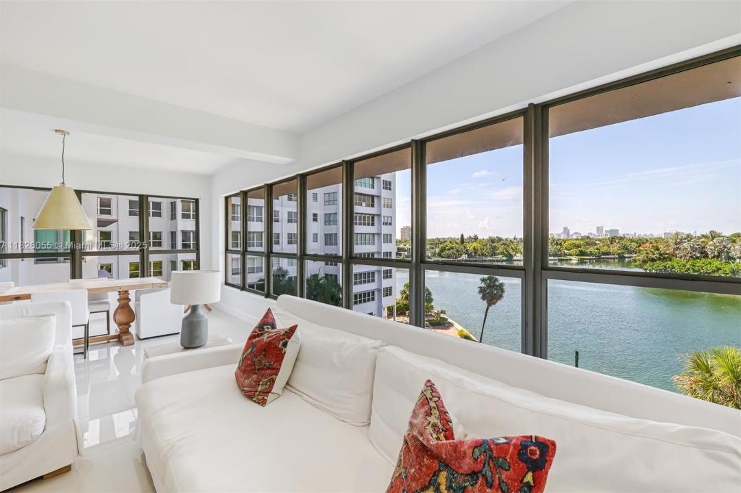 9102 W Bay Harbor Dr 5-D, Bay Harbor Islands, Florida 33154, Estados Unidos