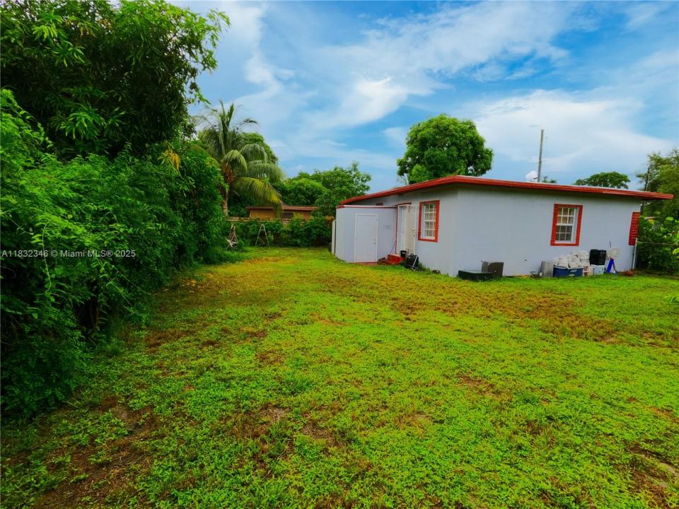 1841 NW 86th Ter, Miami, Florida 33147, Estados Unidos