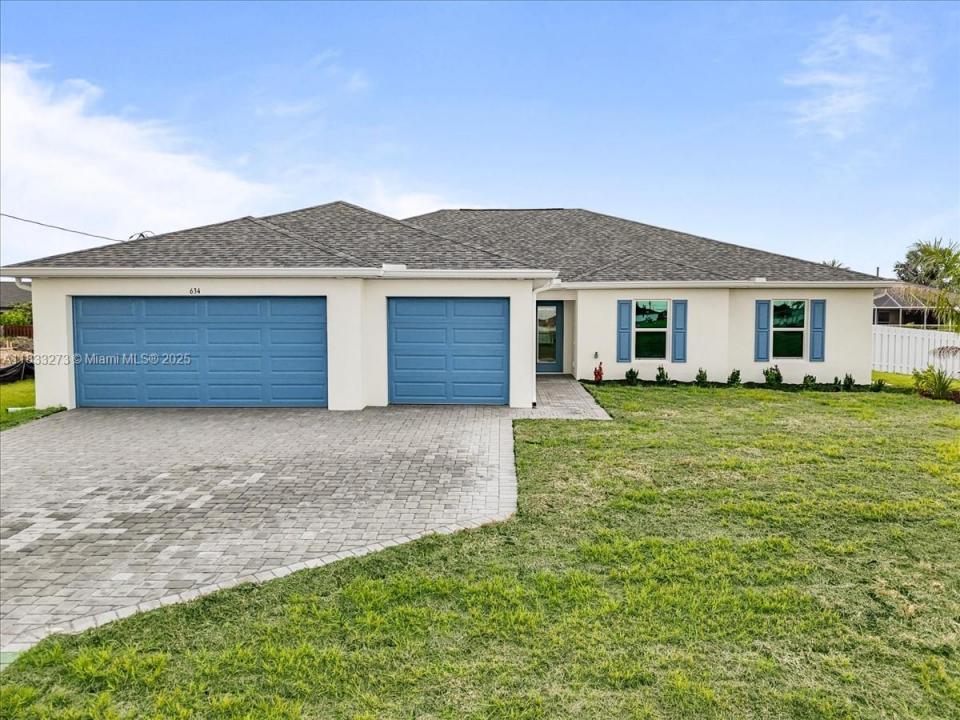 634 NW 15th Ter, Cape Coral, Florida 33993