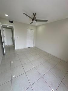 7747 SW 86th St D-409, Miami, Florida 33143, USA