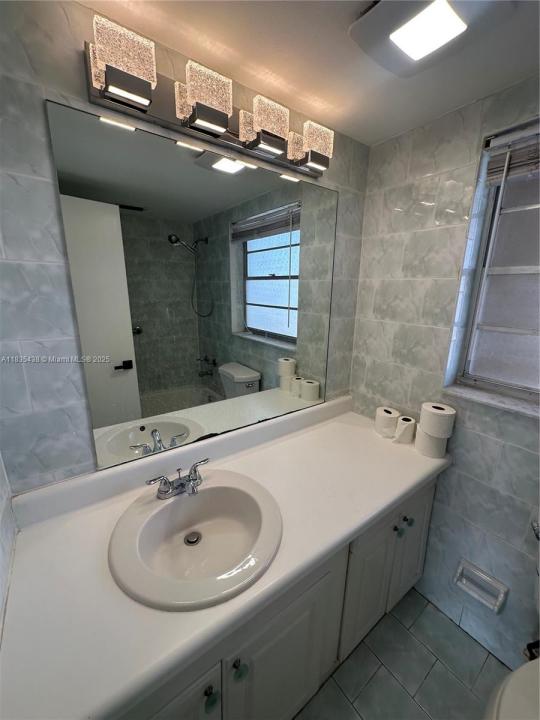 7747 SW 86th St D-409, Miami, Florida 33143, Estados Unidos