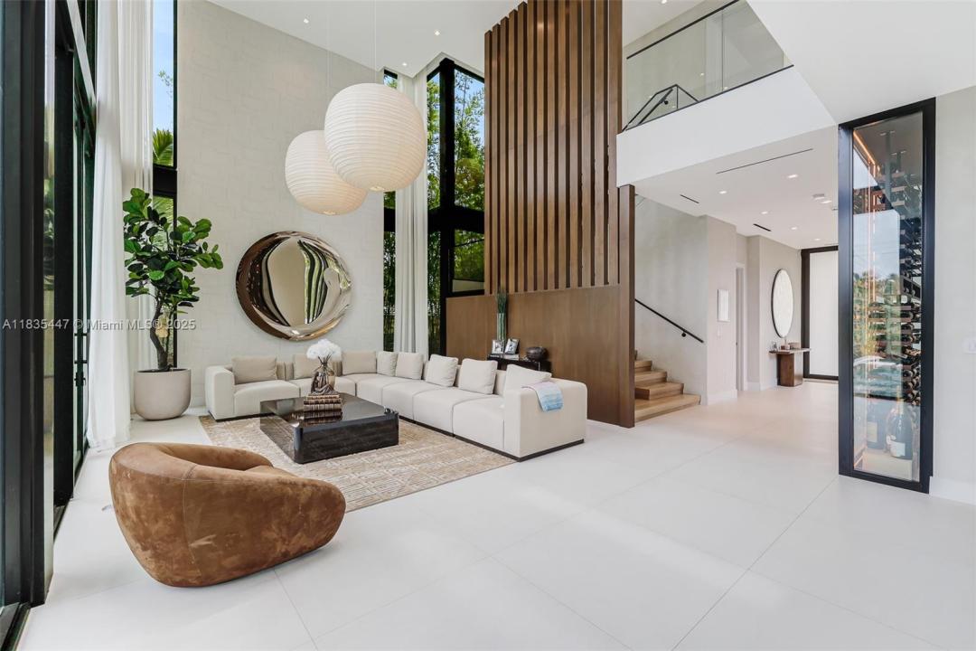 2355 Meridian Ave, Miami Beach, 佛羅里達州 33140, 美國