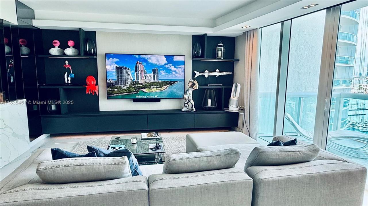 1000 S Pointe Dr 1706, Miami Beach, فلوريدا 33139, الولايات المتحدة