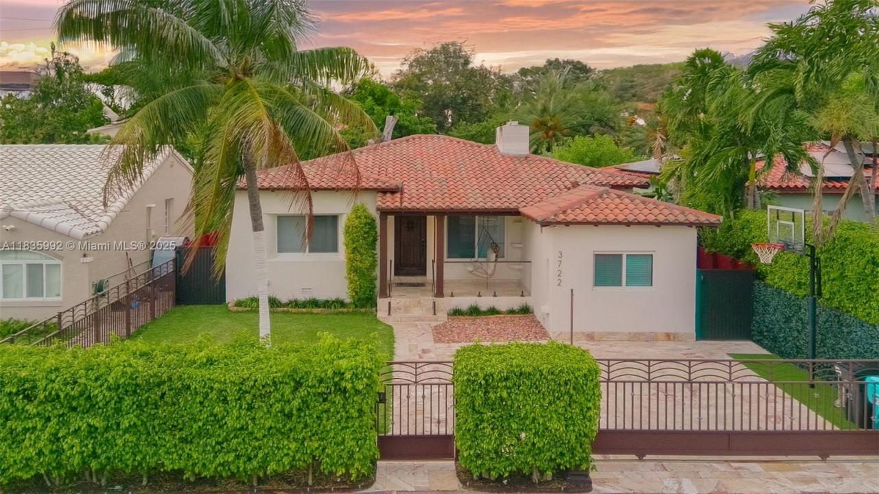3722 Royal Palm Ave, Miami Beach, Florida 33140, Amerika Birleşik Devletleri