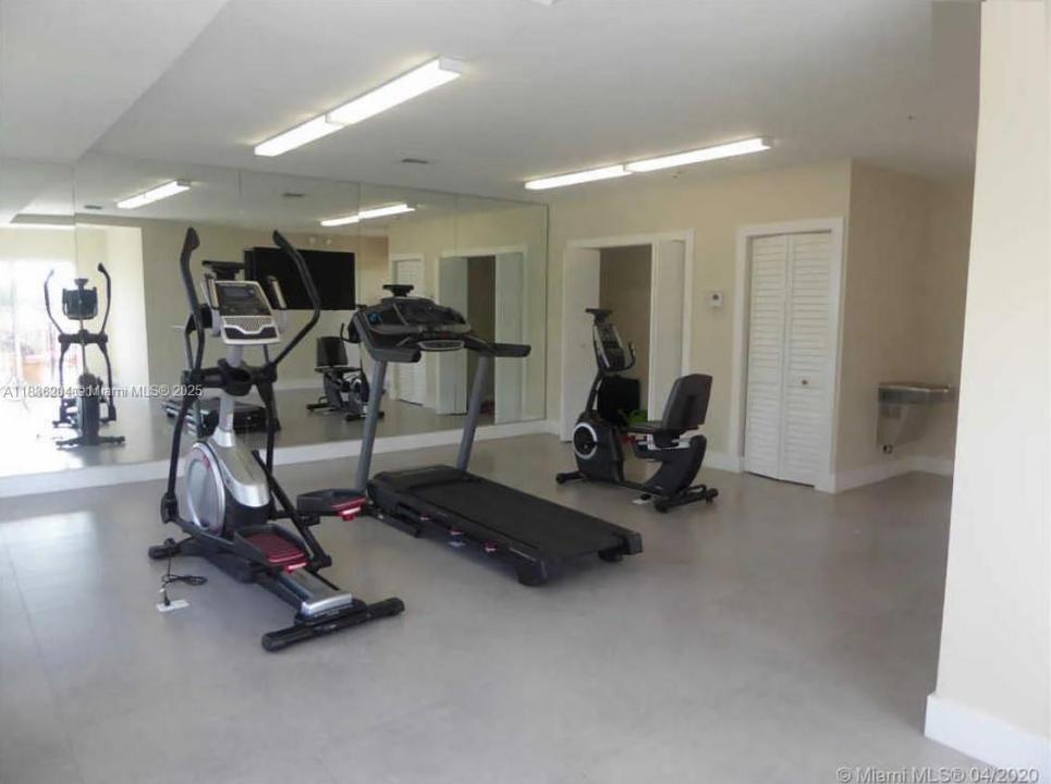 555 E Dania Beach Blvd 5, Dania Beach, Flórida 33004, Estados Unidos