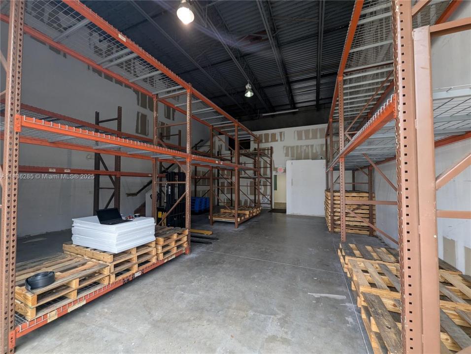 585 NW Mercantile Place 107 Unit C-8, Port St. Lucie, Florida 34986