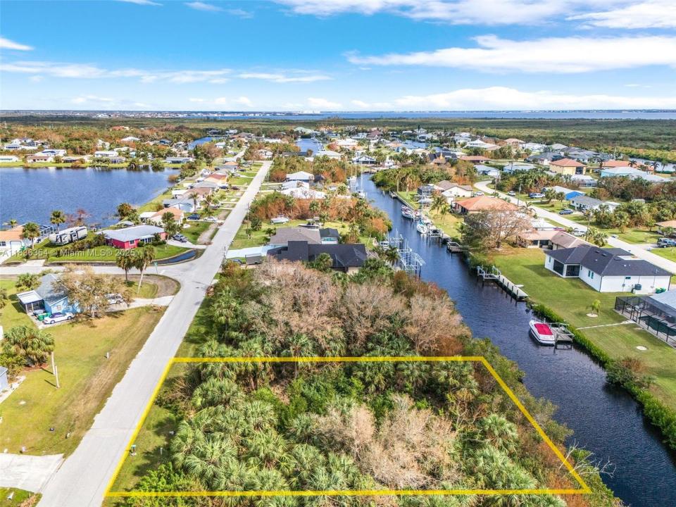 18786 ASHCROFT CIR, Port Charlotte, 佛羅里達州 33948, 美國