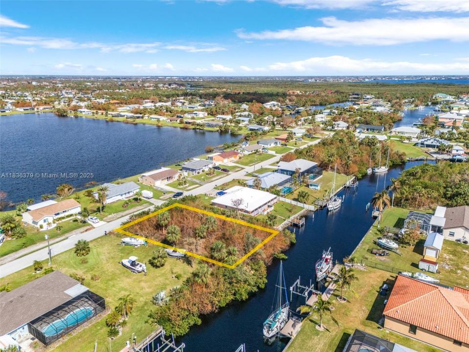 18826 ASHCROFT CIR, Port Charlotte, فلوريدا 33948, الولايات المتحدة