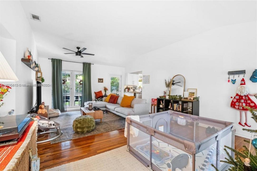 460 NW 90th St, El Portal, Florida 33150