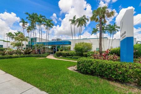 2950 N 28th Ter, Hollywood, Florida 33020, USA