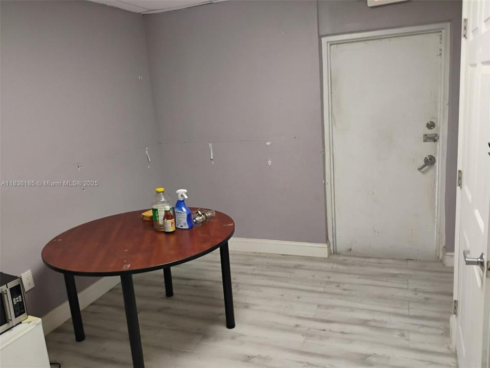 13715 NW 7th Ave 45, North Miami, Floryda 33168, USA