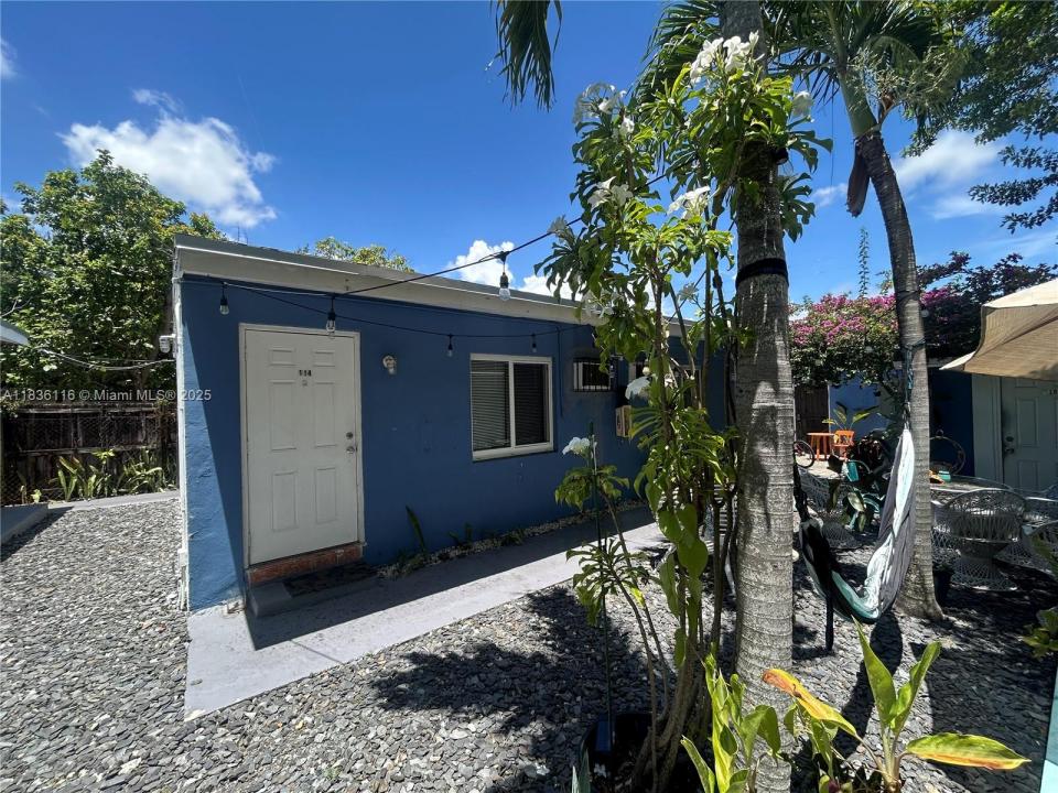 110 NE 56th St 114, Miami, Florida 33137, Estados Unidos