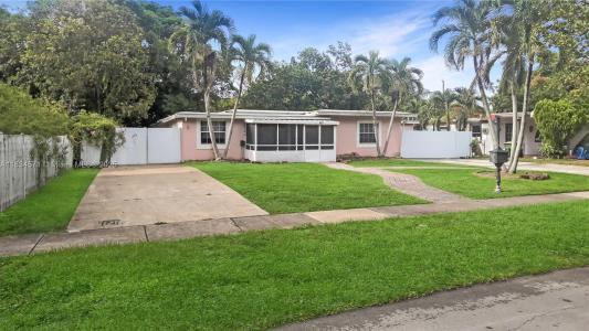 841 NE 139th St, North Miami, Florida 33161, USA