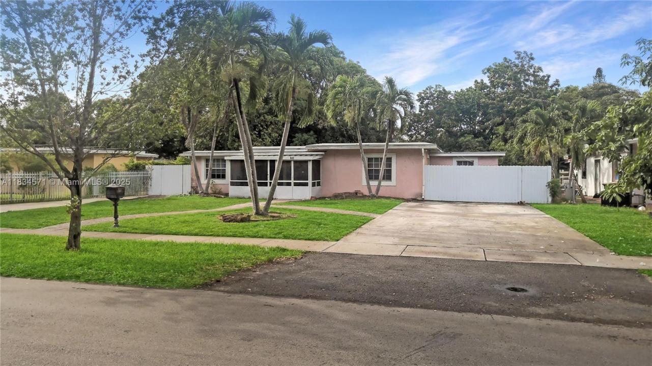 841 NE 139th St, North Miami, Florida 33161, Estados Unidos