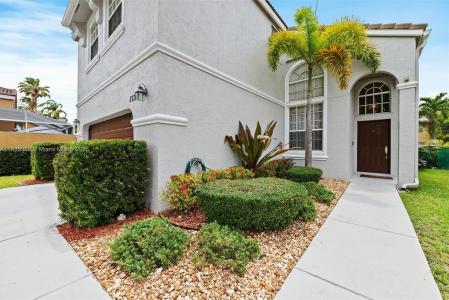 15376 NW 14th Mnr, Pembroke Pines, Florida 33028, USA