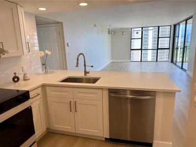 20335 W Country Club Dr 1203, Aventura, Florida 33180, USA