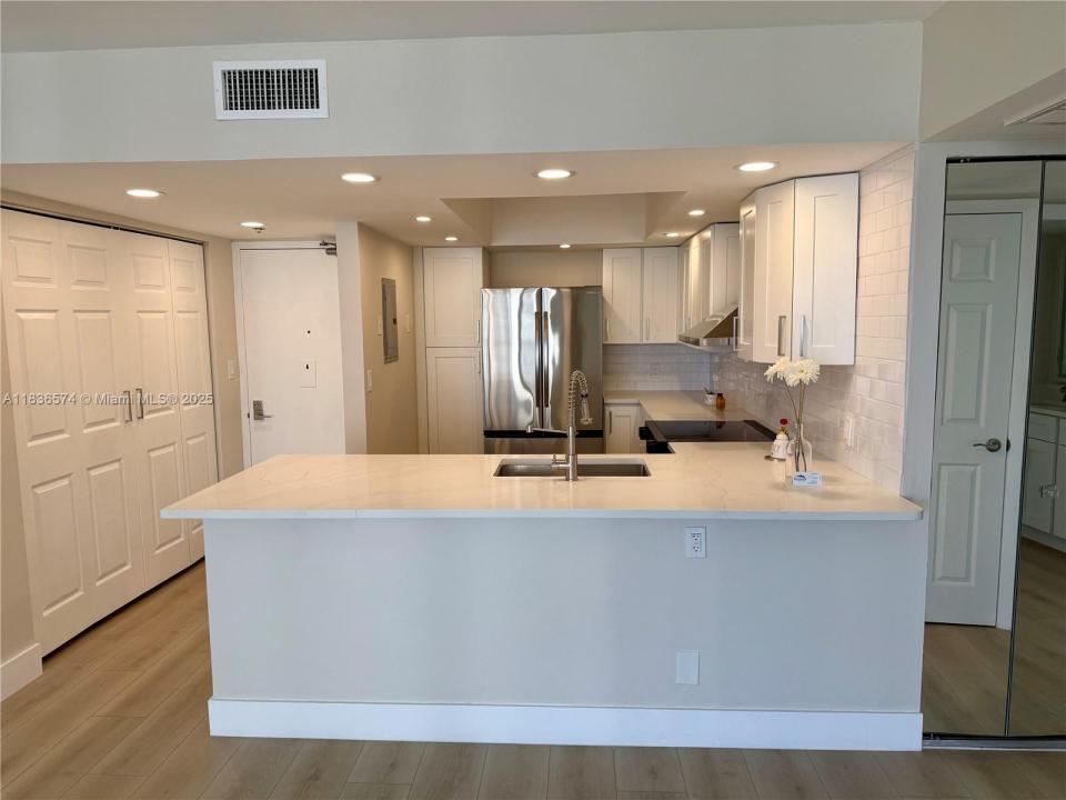 20335 W Country Club Dr 1203, Aventura, Flórida 33180, Estados Unidos