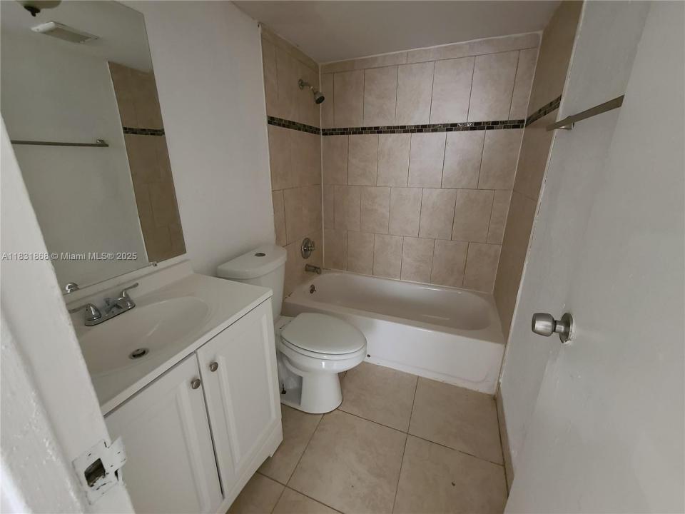 1750 NW 55th Ave 103, Lauderhill, Florida 33313