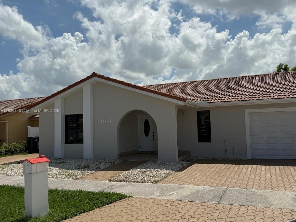 1061 NW 128th Ave, Miami, Florida 33182, Estados Unidos