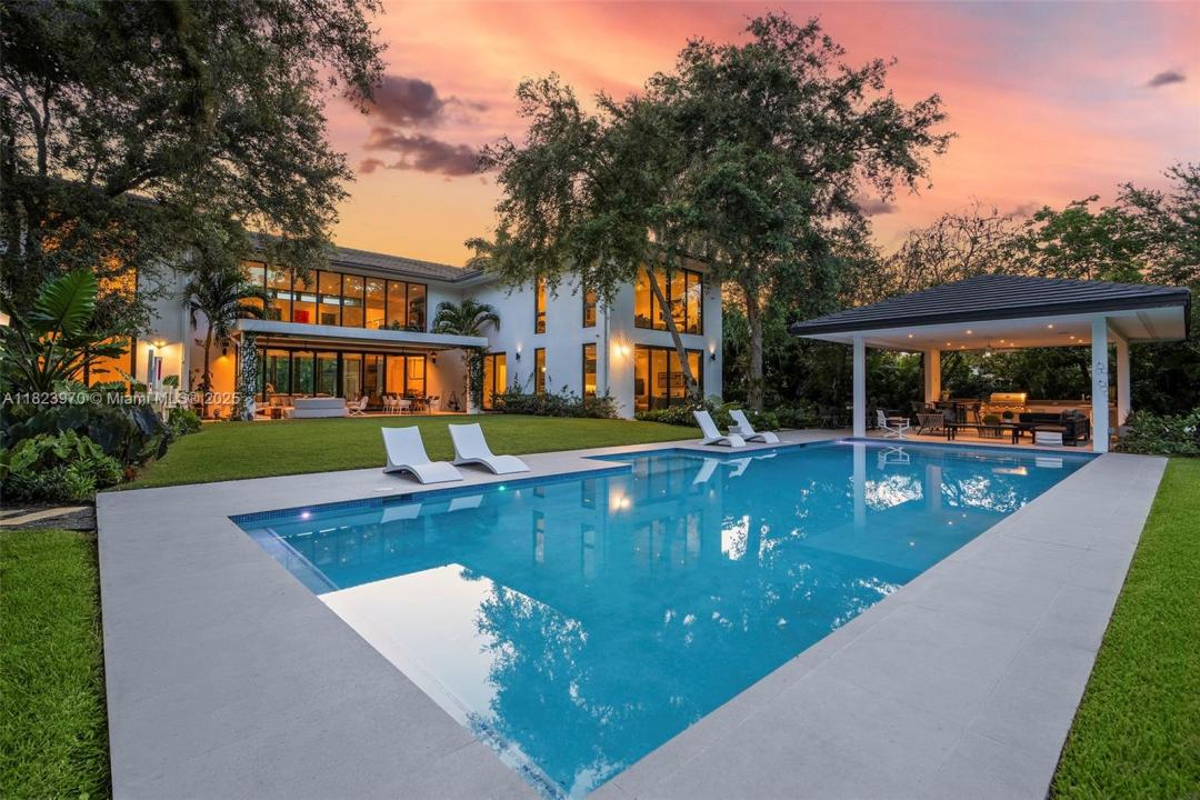 8875 SW 61st Ct, Pinecrest, Florida 33156, Estados Unidos