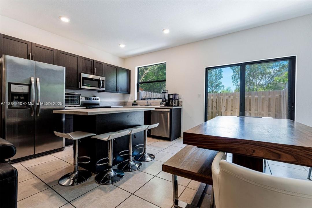 378 NE 214th St, Miami, פלורידה 33179, ארצות הברית של אמריקה 