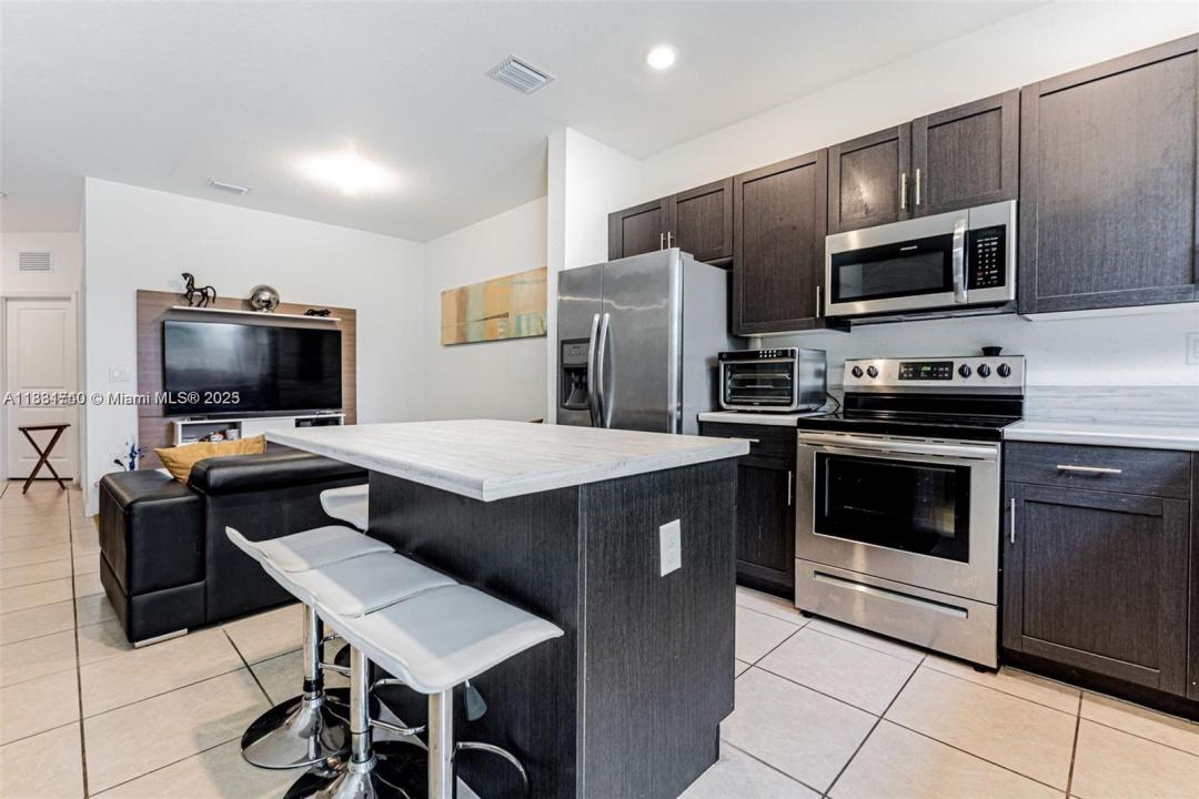 378 NE 214th St, Miami, פלורידה 33179, ארצות הברית של אמריקה 