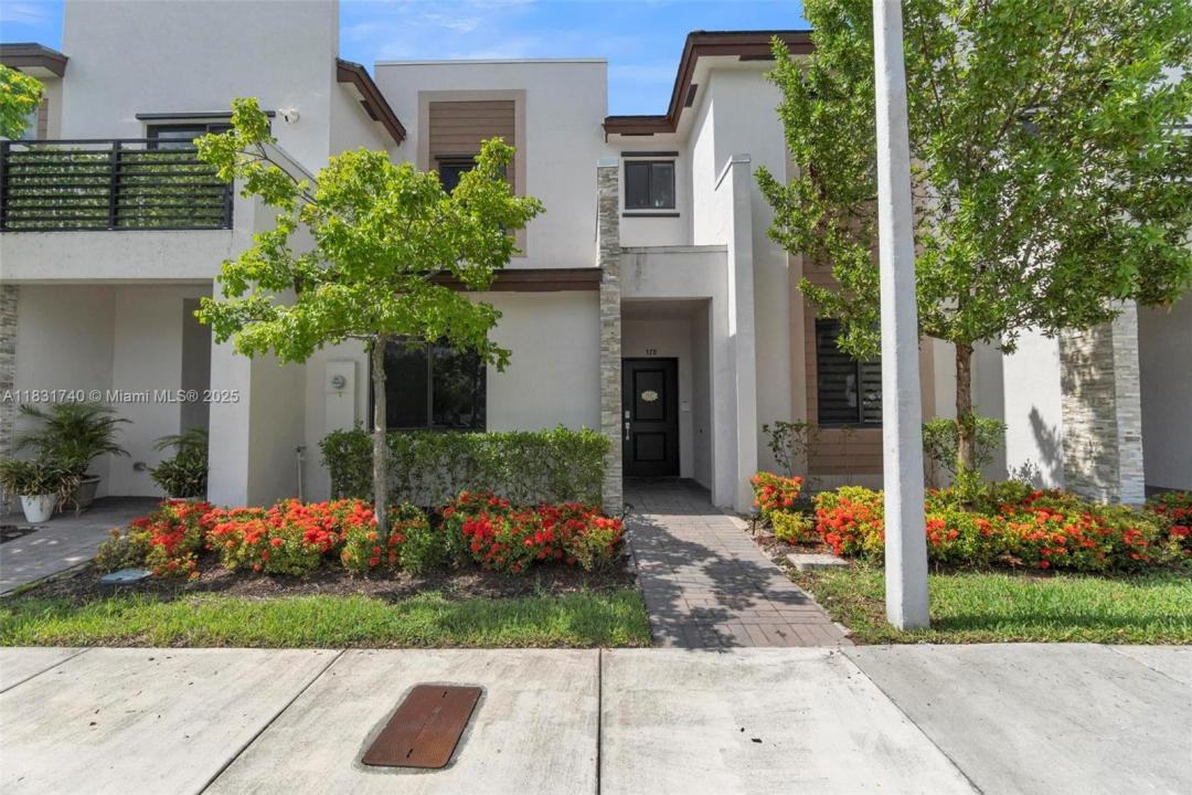 378 NE 214th St, Miami, פלורידה 33179, ארצות הברית של אמריקה 