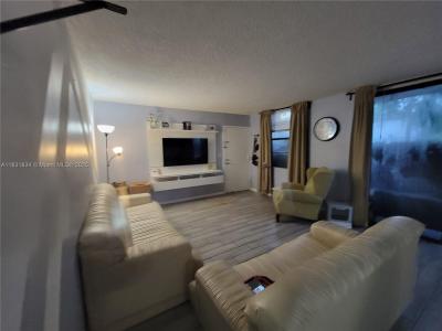 1796 NW 55th Ave 103, Lauderhill, Florida 33313, USA