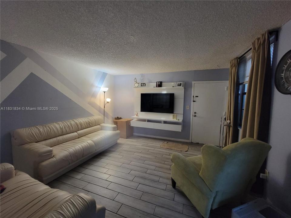1796 NW 55th Ave 103, Lauderhill, Florida 33313