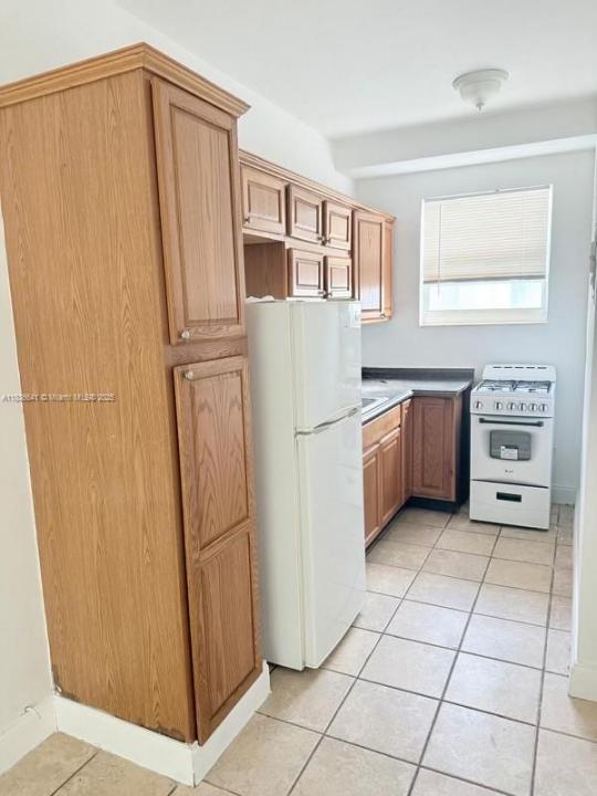 620 76th St 6, Miami Beach, Florida 33141, Stati Uniti