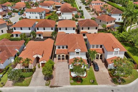 1007 NW 99th Ct, Miami, Florida 33172, USA