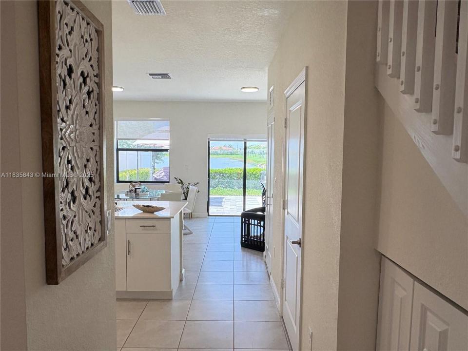 3482 W 114th Ter, Hialeah, Florida 33018, Stati Uniti