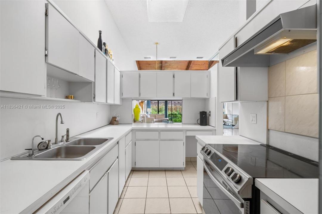 2679 parkview dr, Hallandale Beach, 佛罗里达州 33009, 美国