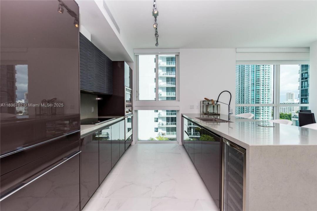 1080 Brickell Ave 1708, Miami, Florida 33131, Estados Unidos